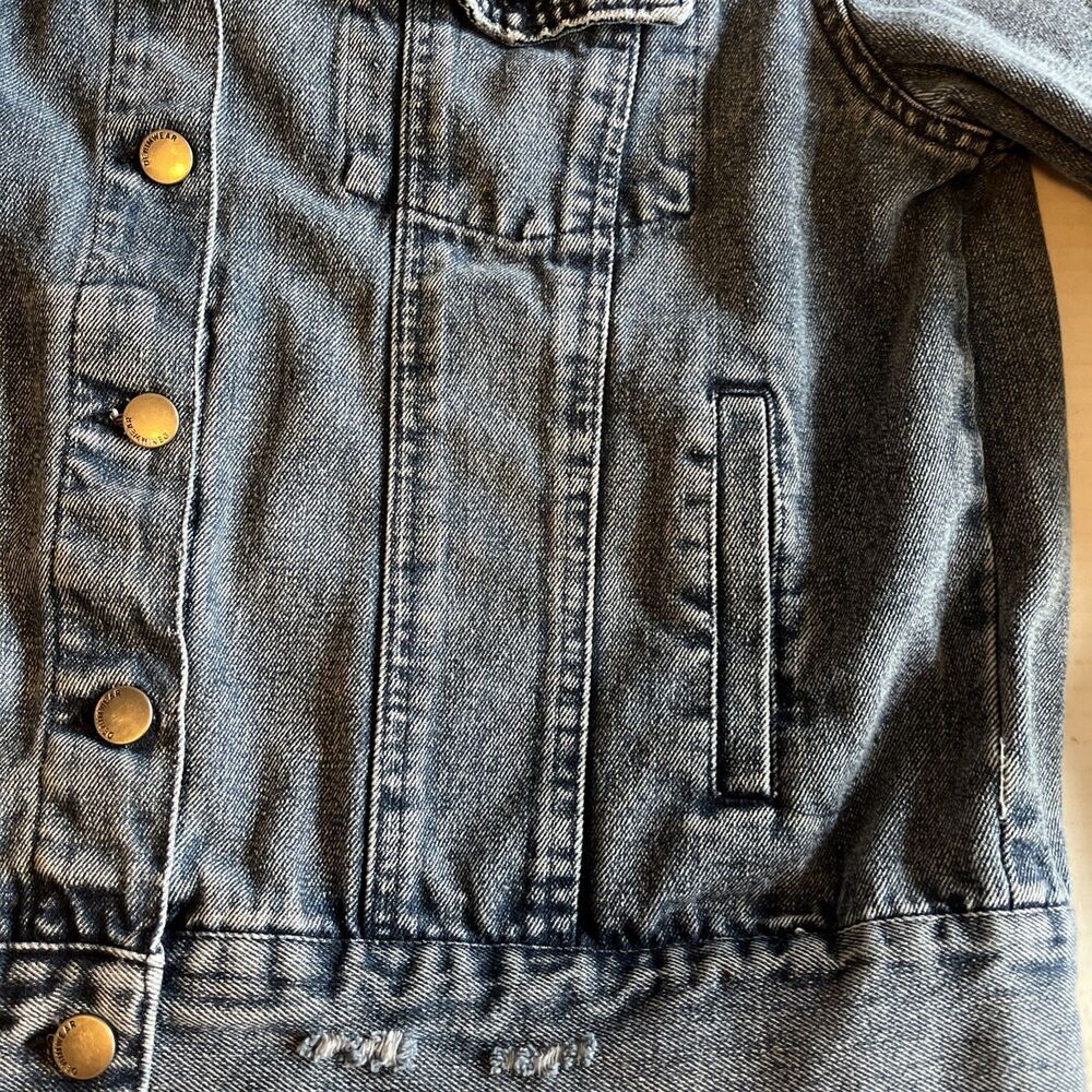 Women’s 1X Denim Jacket Blue Jean Distressed Button Pockets Vintage Charm Staple - Picture 6 of 13